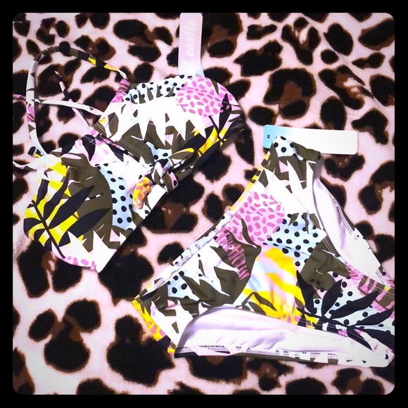 2PC Sand Castle Bikini - Picture 2 of 12